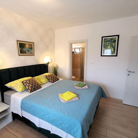 Apartman Gabrijela Split Bagian luar foto