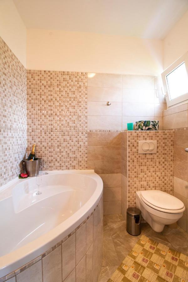 Apartman Gabrijela Split Bagian luar foto
