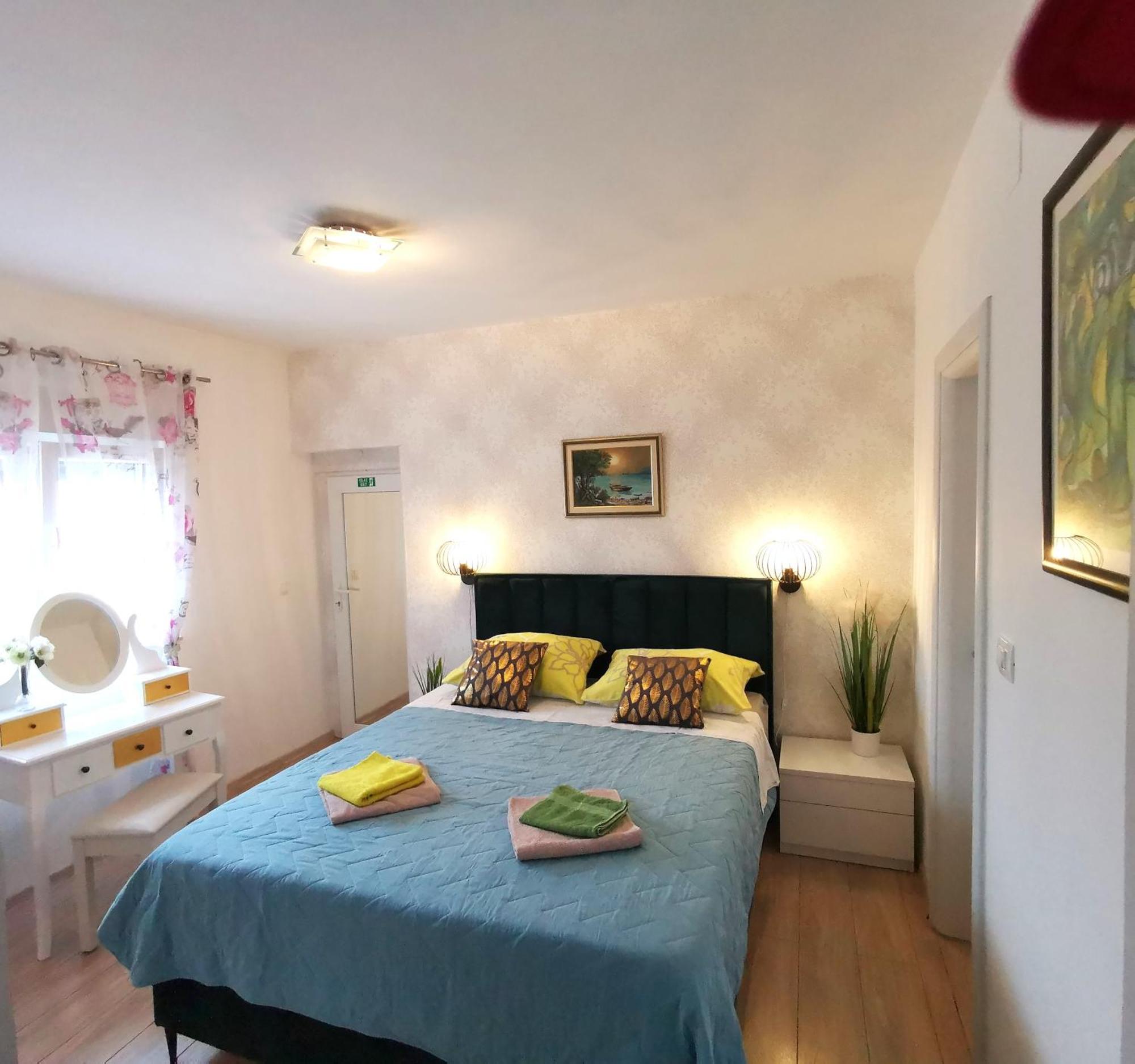 Apartman Gabrijela Split Bagian luar foto